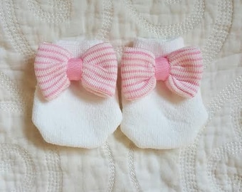 Newborn Mittens White for Boys or with Pink and White Bows to match your Newborn Hospital Hat/Beanie for Girls. Baby Shower Gifts.Sock.