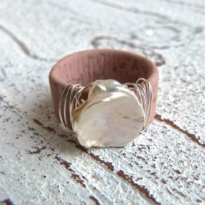 Cork ring with Keshi pearl #130, Ladies Ring,Ring Pink, Corkring,Handmade Jewelry,Boho Chic, Women, Ring, Ring and Keshi Pearl