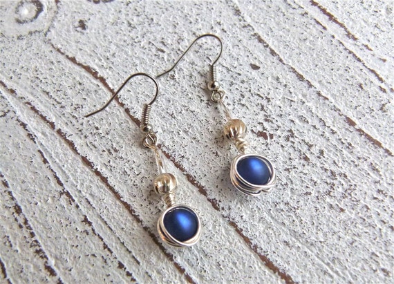 Perlen Ohrringe #91, Ohrringe für Frauen,Hängeohrringe,blaue Polaris Perlen,handgefertigt,Wire Wrap,Nest Ohrringe,Silberdraht Ohrringe