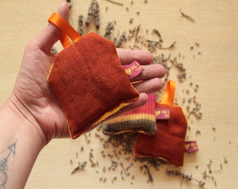 Lavendelsäckchen, handgemacht, Kleiderbügel und Schubladenfrischer, mottenabweisend, recycelter Stoff, Zero Waste
