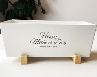 Personalised Plant Pot, Engraved White Plant Pot, Mothers Day Gift, Birthday Gift