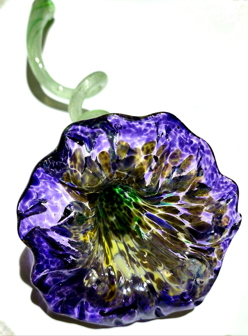 Hand sculpted glass flowers image 7