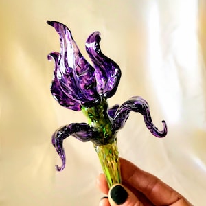 Hand sculpted glass Iris flower; Custom colors; with or without a leaf; botanical glass art