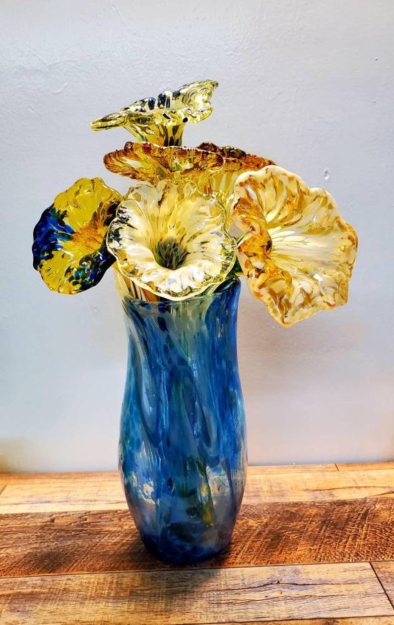 Hand sculpted glass flowers image 5