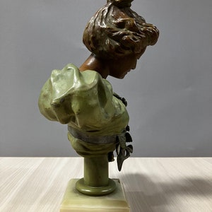 Female Victorian Summer Madame Bust w/ Marble Base image 6