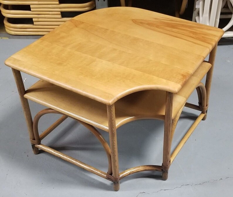 Restored Mid Century Maple and Faux Rattan Corner Table by Heywood Wakefield image 2