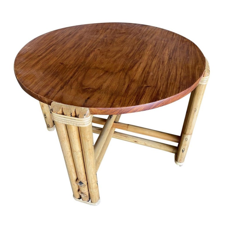 Restored Circular Rattan Side Coffee Table With Koa Wood Top immagine 1