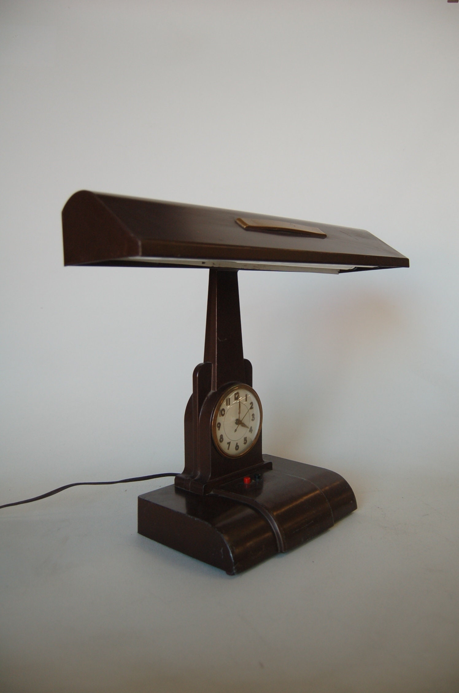 Post War Fluorescent Desk Lamp With Clock by Telechron Etsy