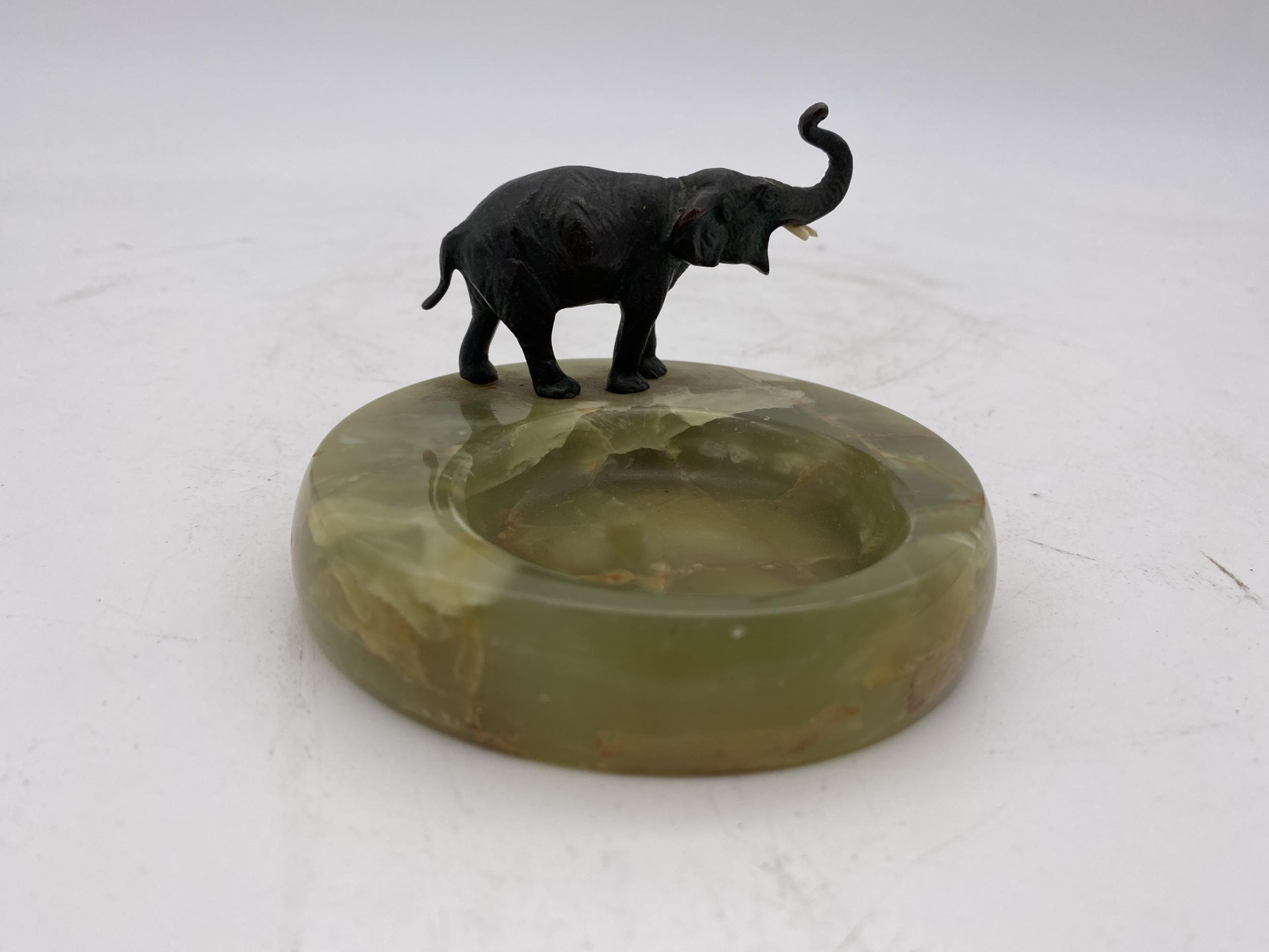 ●BLUE ELEPHANT● BABA ash brown Mojo Wildlife - Asian Elephant #387266 - Nice Curled Truck