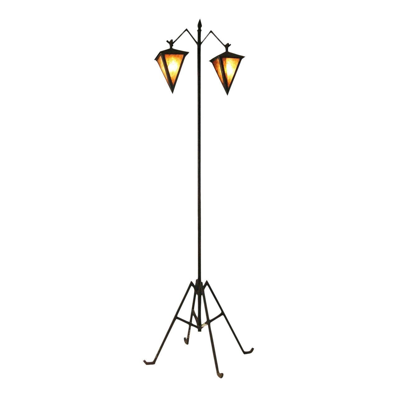 Lampadaire en fer du début du 20e siècle, façonné d'après Chase McArthur
