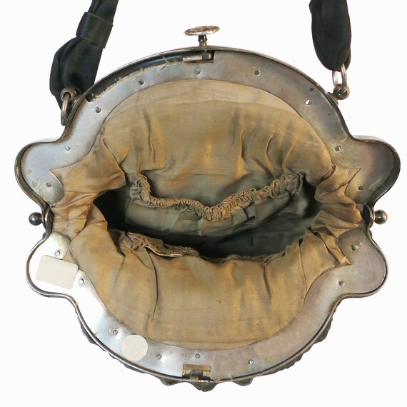 Late Victorian Sterling Silver Ladies Purse - image 3