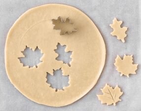 6 Piece Mini Autumn Leaf Cookie Cutter Set Pie Crust Cutter
