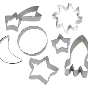 7 Piece Space Cookie Cutter Set Galaxy Solar System Astronomy Metal | Cookie Cutters