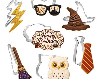 7 Piece Witch and Wizard Cookie Cutter Set Metal | Cookie Cutters