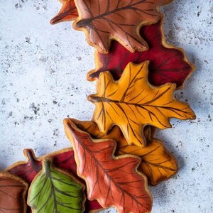 Decorated Fall Autumn Leaf Cookies