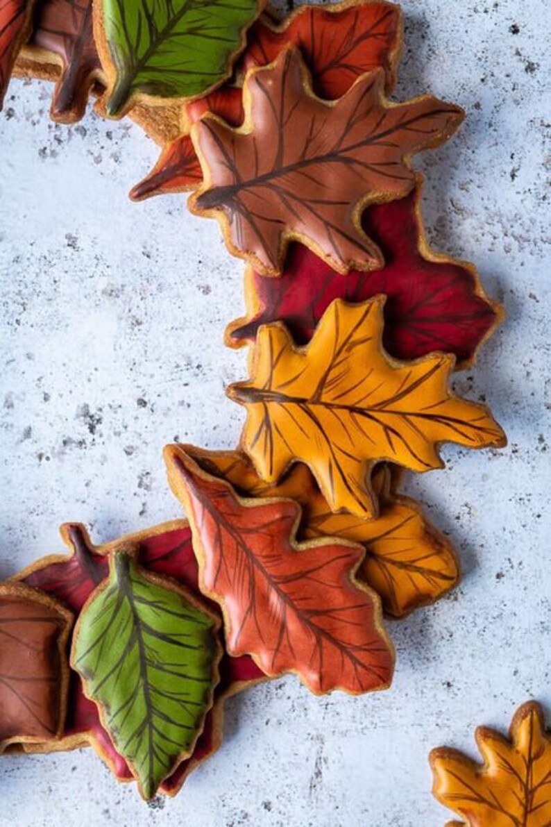 Decorated Fall Autumn Leaf Cookies