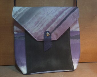 Item #16-6 - Cross Body Purse