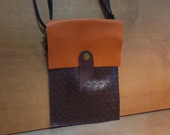 Item #16-14 - Cross Body Cellphone Purse