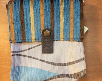 Item #16-61- Cross Body Cellphone Purse