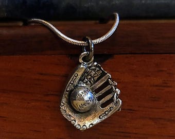 Item #37-14 - Softball/Baseball - Necklace