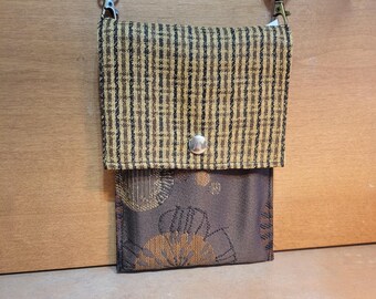 Item #16-17 - Cross Body Cellphone Purse