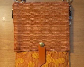 Item #16-36- Cross Body Cellphone Purse