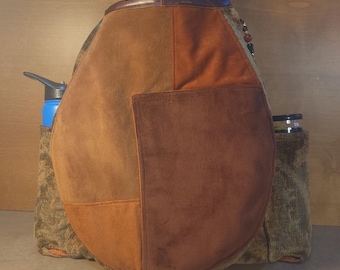 Item #17-2 - Tennis Bag