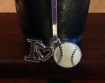 Item #38-5 - Softball - Zipper Pull