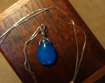 PENDANTS ON CHAINS
