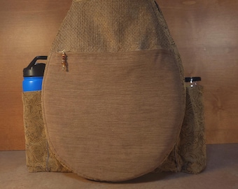Item #17-11 - Tennis Bag