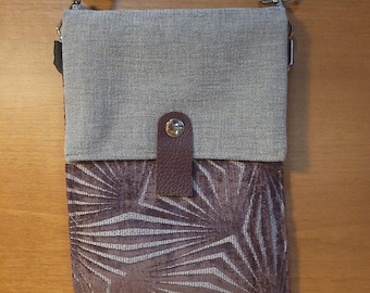 Item #16-44 - Cross Body Cellphone Purse