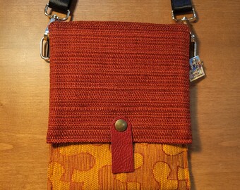 Item #16-37- Cross Body Cellphone Purse