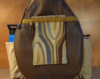 Item #17-14 - Tennis Bag