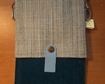 Item #16-54- Cross Body Cellphone Purse