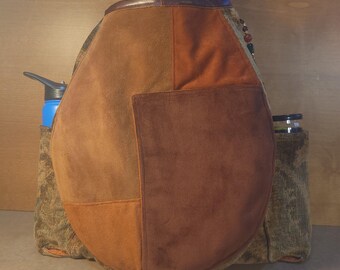 Item #17-2 - Tennis Bag