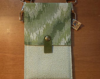 Item #16-30 - Cross Body Cellphone Purse