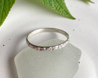 Silver Patterned Ring Rose Pattern Ring Dainty Wedding Ring Handmade Roses Boho Stacking Ring Gift For Her Unique Wedding Band