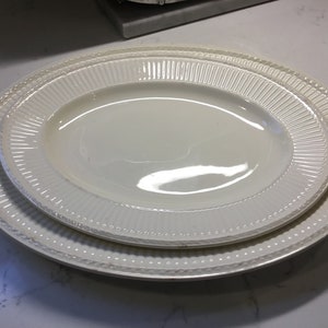 Vintage Wedgwood Serving Platters or Chop Plate and Dinner Plate - Wedgwood Edme - Vintage Wedgwood Serving Tray - Antique Platter