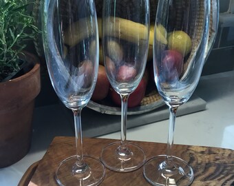 Vintage Crystal Champagne Flutes - Mikasa Cheers - Vintage Flutes - Antique Flutes - Crystal Flutes - Toasting Flutes - Wedding Flutes
