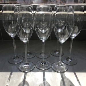 Vintage Fine Crystal Champagne Flutes - set of 8 - Nachtmann Vivendi - Vintage Flutes - Antique Flutes - Toasting Flutes - Champagne Glasses