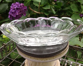 Two Vintage Pressed Glass Relish Dishes or Serving Dishes - Set of two - Pickle Dish - Serving Bowls - Scalloped Edge Serving Dishes