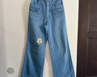 1970er Jahre Vintage CASTLE SQUARE Bareback Jeans mit Flicken | 26