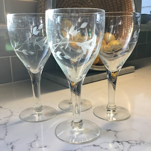Vintage Etched and Cut Crystal Wine Glasses or Water Goblets - set of 4 - elegant Glass - Vintage water Goblets - Antique Wine Glasses