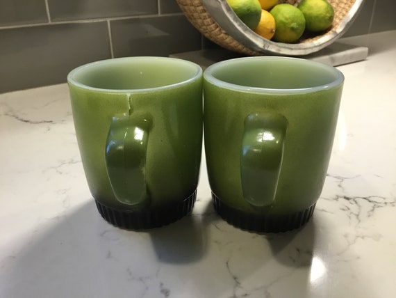 Vintage Fire-king Avocado Green Mugs - Set of 2 - Vintage Coffee Mugs -  Vintage Teacups - Milkglass Mugs - Fire King Avocado - Etsy