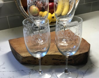 Vintage Etched Crystal Wine Glasses or Water Goblets - Set of 4 - Antique Wine Glasses, Antique Water goblets, Elegant Glass, Etched Goblets
