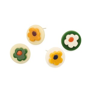 Soft Pale Stud Earrings - Acrylic Lightweight Cute Flowers Summer Earrings - Everyday Wearing 925 Sterling Silver Backing