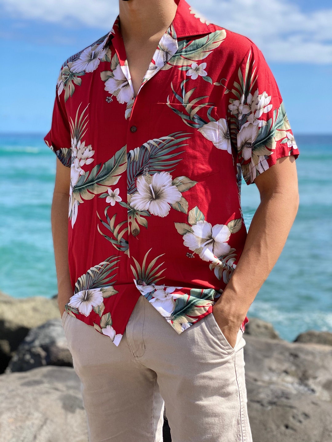 Hawaiian Shirt: 90s -Tommy Bahama- Mens red background heavy