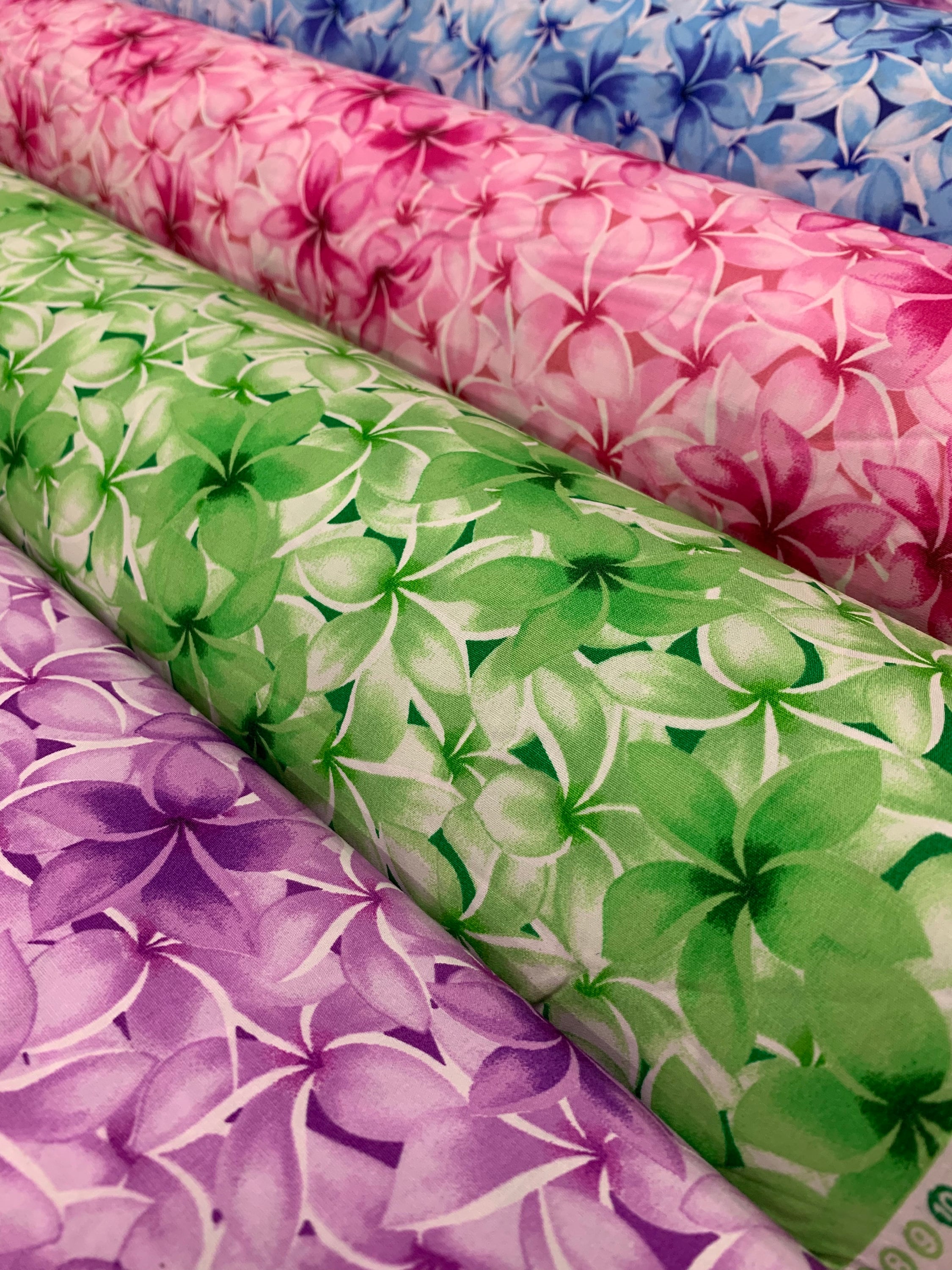 Wholesale Fabric: Tropical Leaf Print Jersey Knit » Fabric