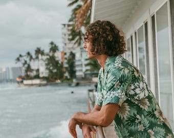 アロハ商品です Zeky】 ハワイアン レーヨン アロハシャツ パイナップル 半袖 M