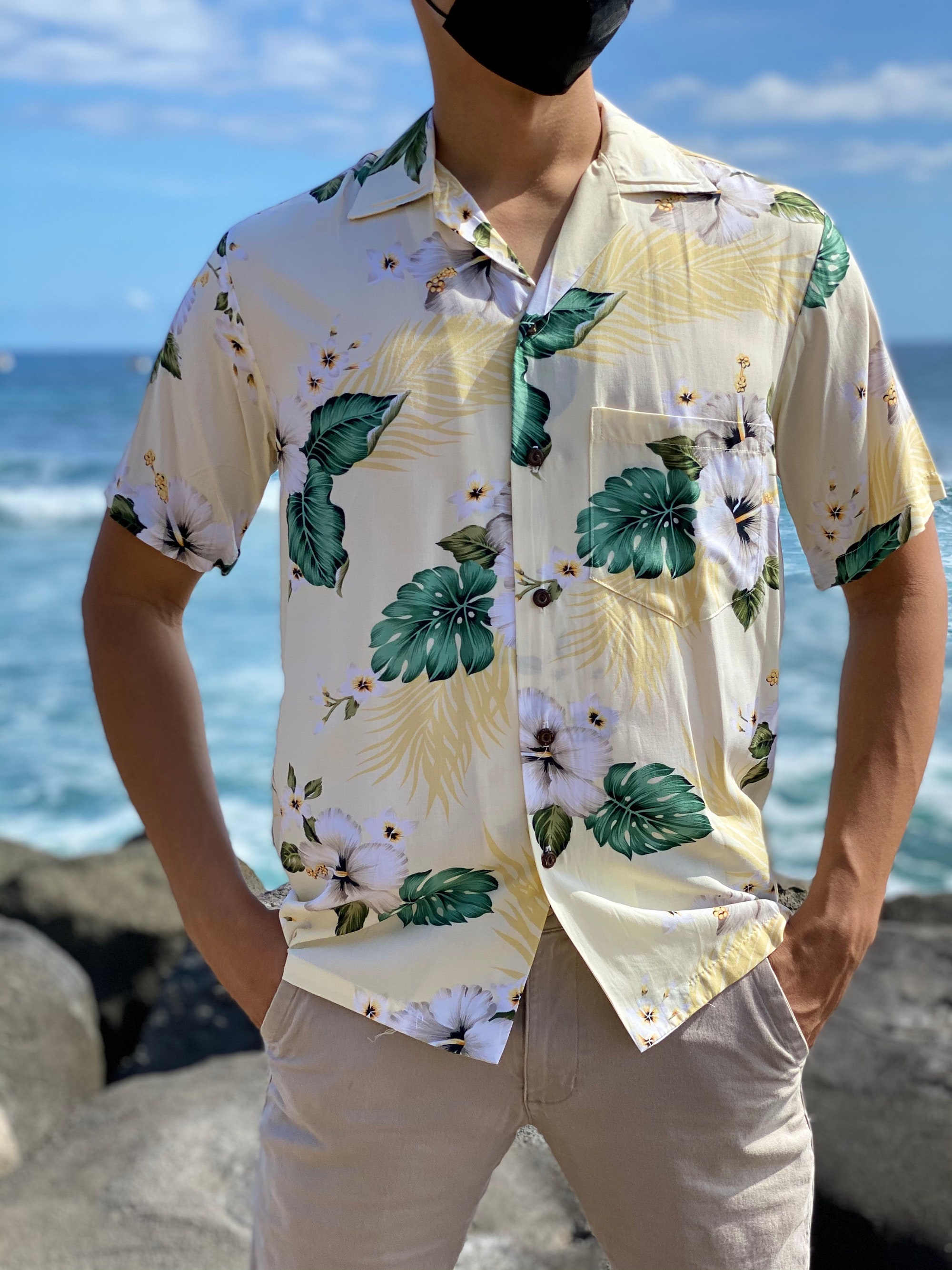 Discover Made in Hawaii-Super Soft Rayon Hawaiian Vintage Hibiscus Aloha Shirt